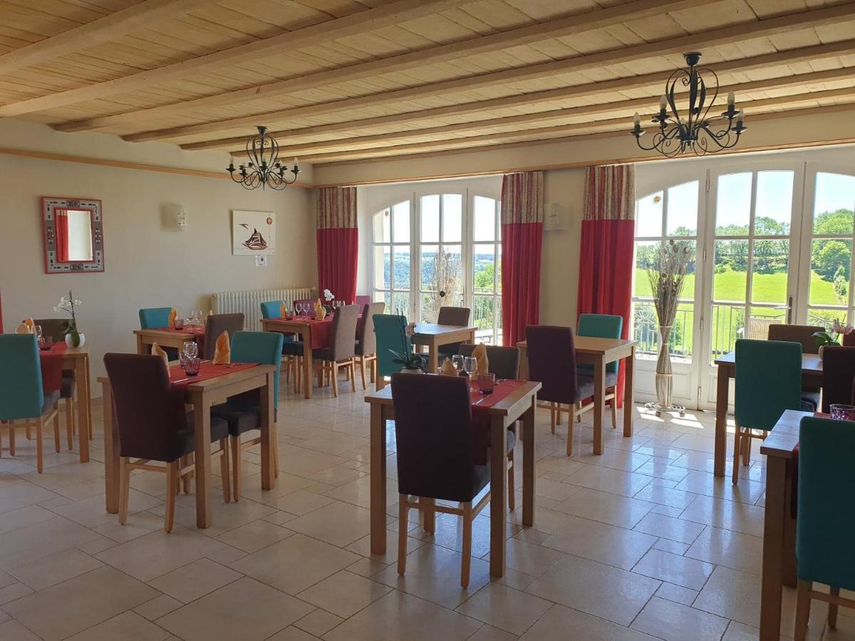 Logis Hotel Restaurant & Spa Les Remparts 살레 외부 사진