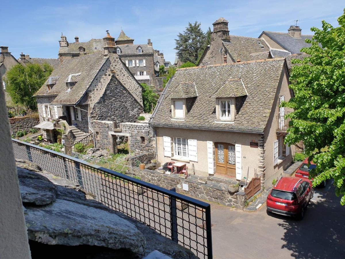 Logis Hotel Restaurant & Spa Les Remparts 살레 외부 사진