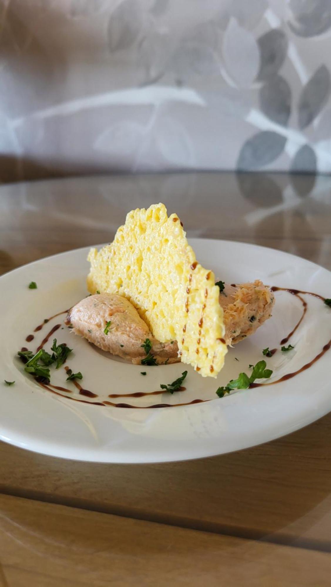 Logis Hotel Restaurant & Spa Les Remparts 살레 외부 사진