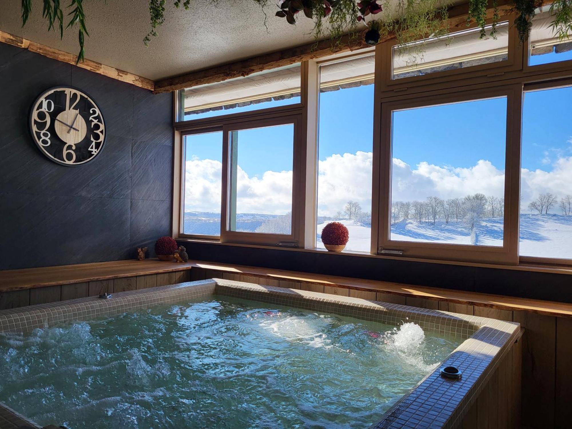 Logis Hotel Restaurant & Spa Les Remparts 살레 외부 사진