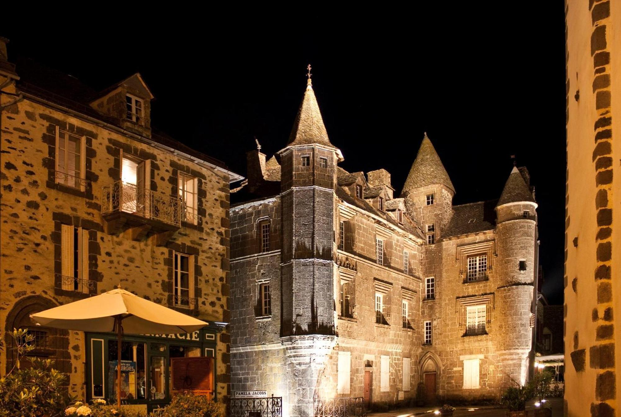 Logis Hotel Restaurant & Spa Les Remparts 살레 외부 사진